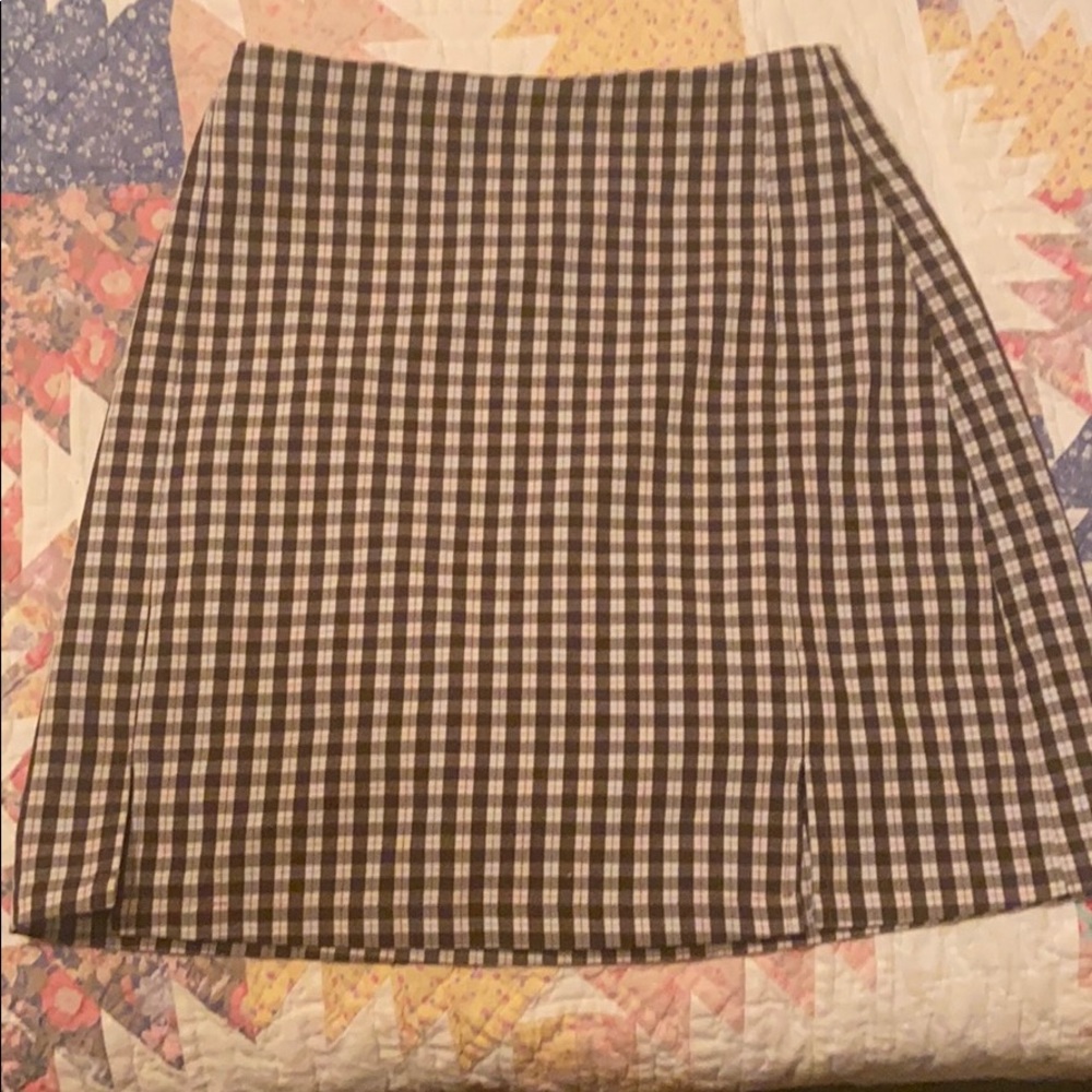 Brandy Melville brown plaid skirt